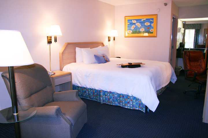 Baymont By Wyndham Fort Walton Beach Mary Esther Room photo